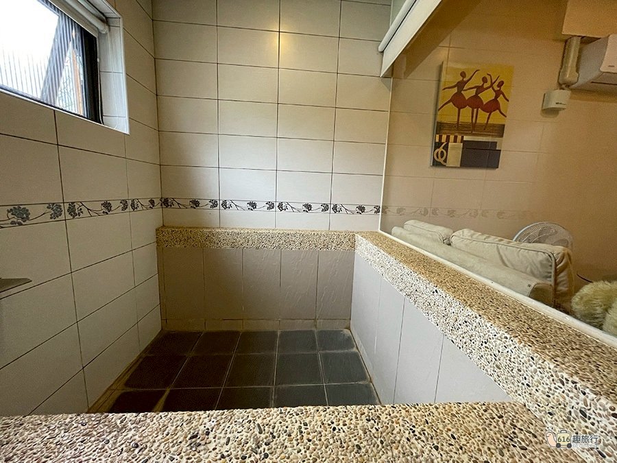 【616趣旅行包B區｜戀戀山水農莊】奢華風四人套房 ×1＋金格風雙人套房 ×1 - 房型照片