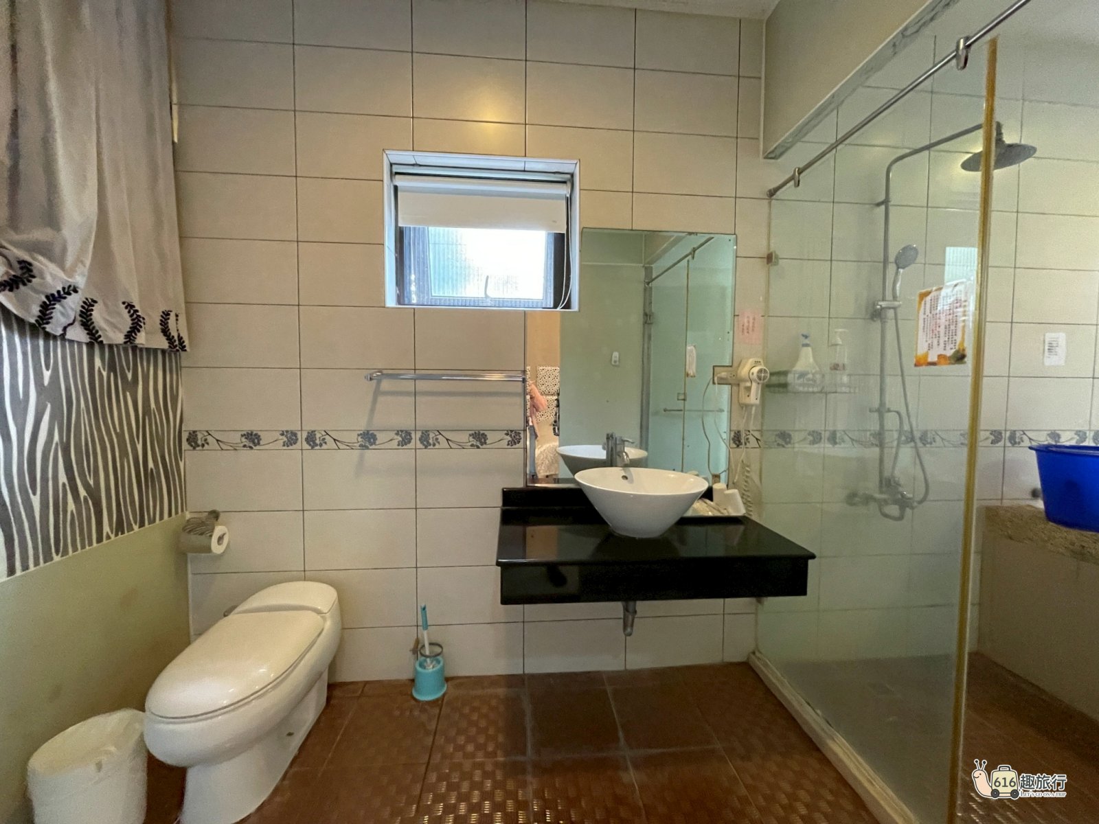 【616趣旅行包B區｜戀戀山水農莊】奢華風四人套房 ×1＋金格風雙人套房 ×1 - 房型照片