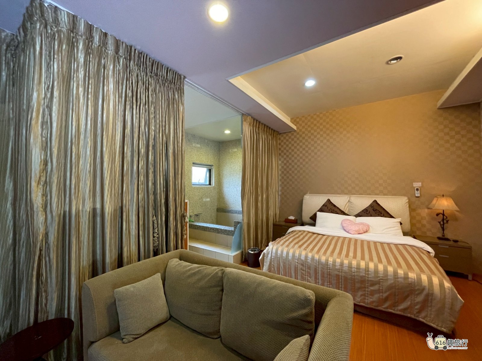 【616趣旅行包B區｜戀戀山水農莊】奢華風四人套房 ×1＋金格風雙人套房 ×1 - 房型照片